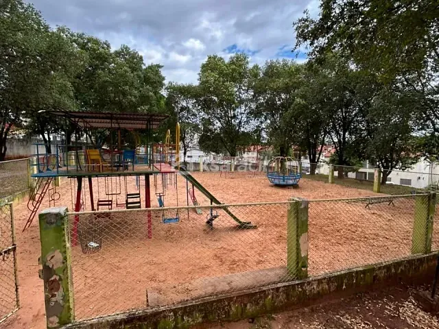 Apartamento com 73m² 3 quartos e 1 banheiro, para alugar, no bairro Monte Castelo em Campo Grande