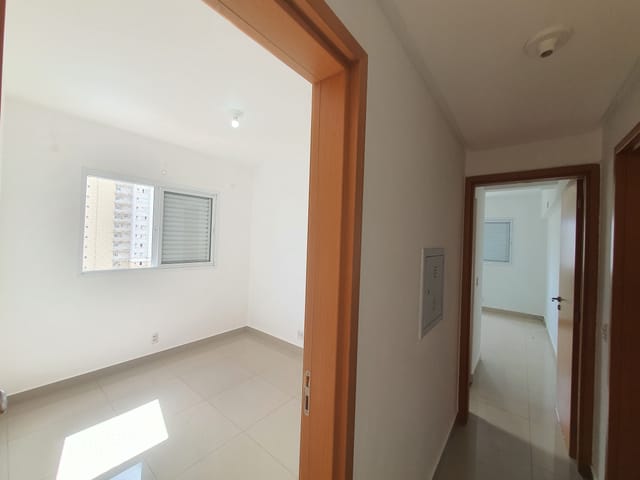 Apartamento 3 quartos e 2 banheiros, para alugar, no bairro Vila Maria José em Goiânia