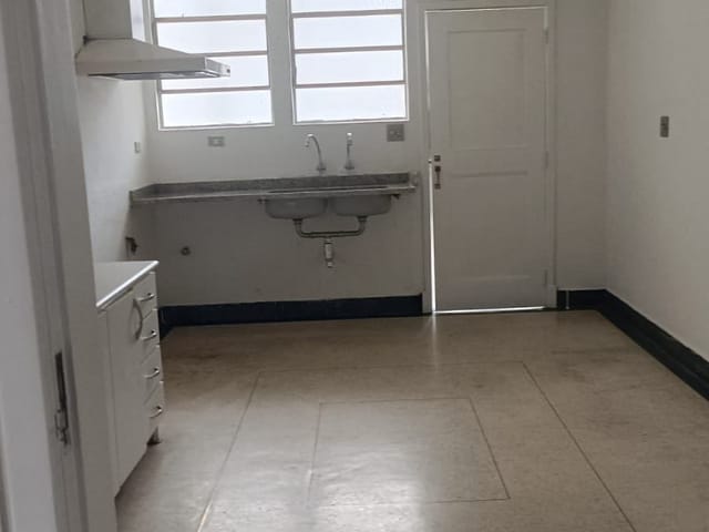 Apartamento 4 quartos e 4 banheiros, para alugar, no bairro Higienópolis em São Paulo