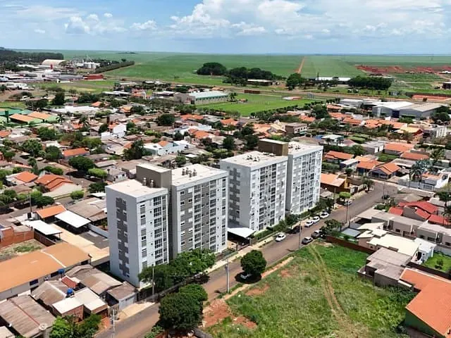 Apartamento 2 quartos e 1 banheiro, para alugar, no bairro FLAMBOYANT em Chapadão do Sul