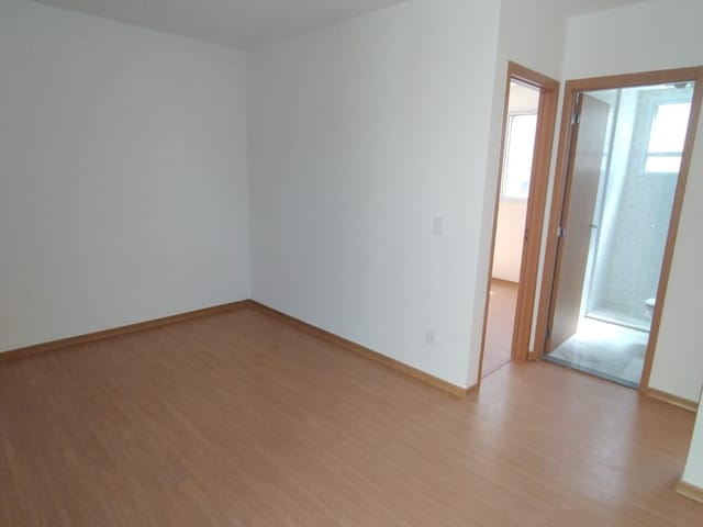 Apartamento 2 quartos e 1 banheiro, à venda, no bairro Pousada Del Rey (São Benedito) em Santa Luzia