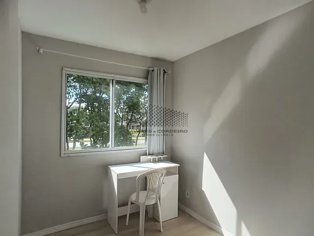 Apartamento 3 quartos e 2 banheiros, à venda, no bairro Pinheirinho em Curitiba
