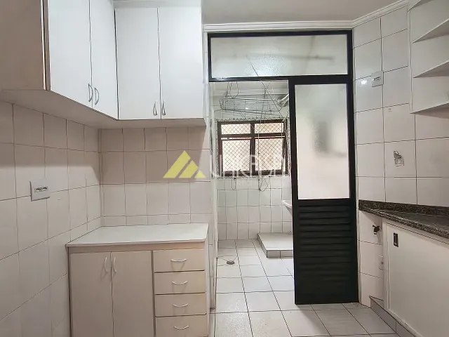Apartamento 2 quartos e 2 banheiros, para alugar, no bairro Consolação em São Paulo