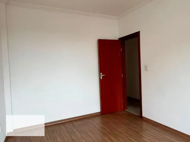 Apartamento 2 quartos e 1 banheiro, para alugar, no bairro Centro em Santos Dumont