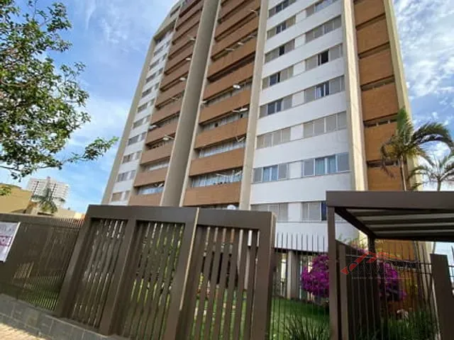 Apartamento 3 quartos e 3 banheiros, à venda, no bairro Centro em Apucarana