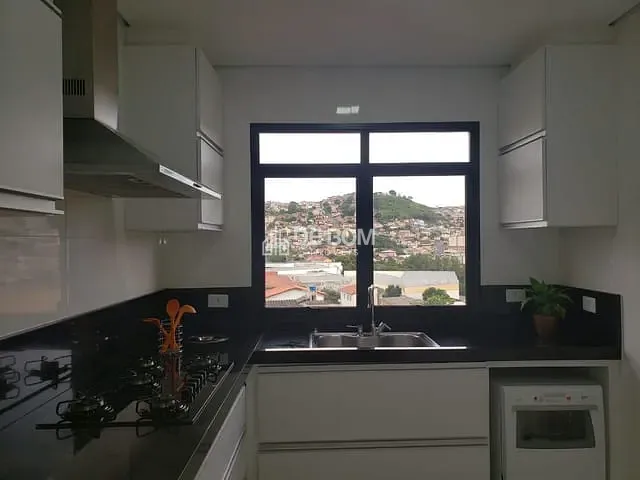 Apartamento com 200m² 3 quartos e 1 banheiro, à venda, no bairro Jardim dos Estados em Poços de Caldas