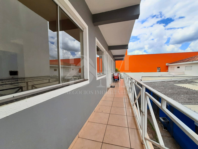 Apartamento 2 quartos e 1 banheiro, para alugar, no bairro Centro em Jaguariaíva