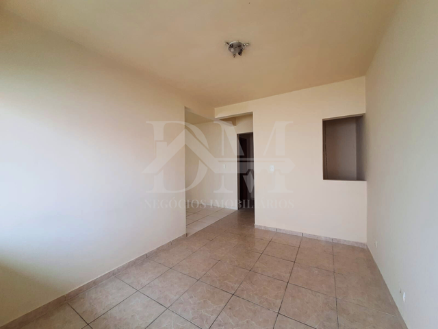 Apartamento 2 quartos e 1 banheiro, para alugar, no bairro Centro em Jaguariaíva