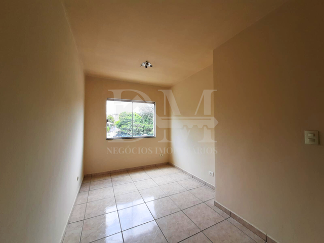 Apartamento 2 quartos e 1 banheiro, para alugar, no bairro Centro em Jaguariaíva