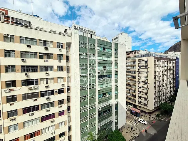 Apartamento com 75m² 2 quartos e 2 banheiros, à venda, no bairro Copacabana em Rio de Janeiro