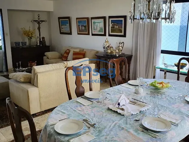 Apartamento 4 quartos e 2 banheiros, à venda, no bairro Ondina em Salvador