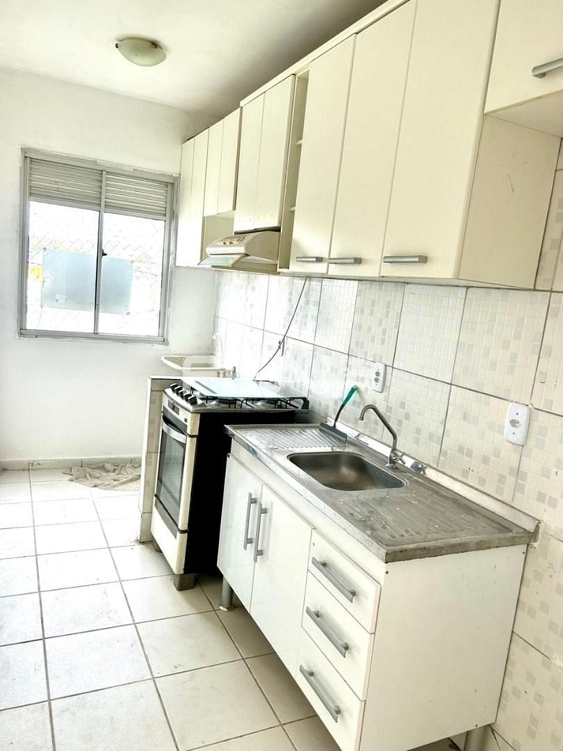 Apartamento à venda com 2 quartos, 10m² - Foto 2