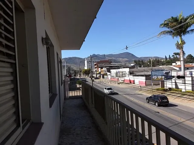 Apartamento 3 quartos e 2 banheiros, à venda, no bairro Avenida em Itajubá