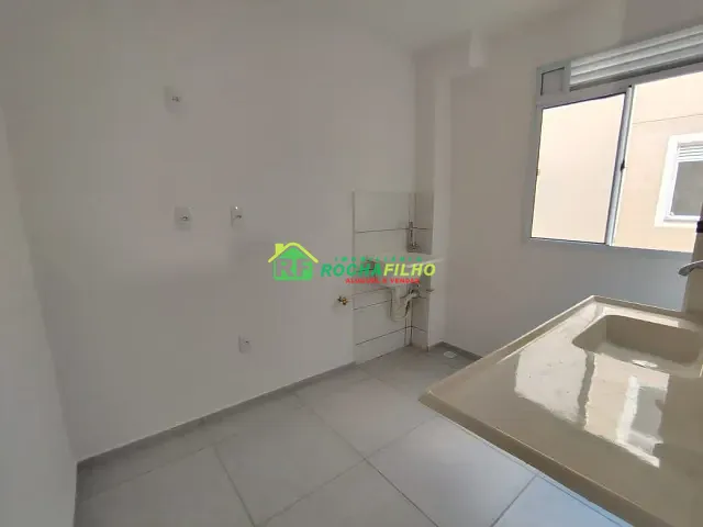 Apartamento 2 quartos e 1 banheiro, para alugar, no bairro Todos os Santos em Teresina