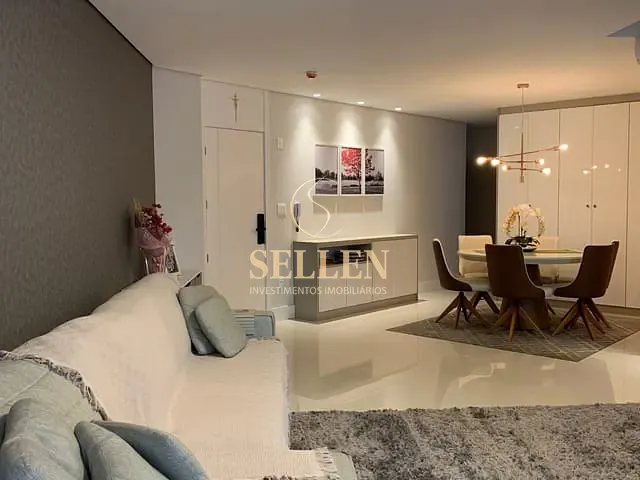 Apartamento com 185m² 4 quartos e 4 banheiros, à venda, no bairro Pioneiros em Balneário Camboriú