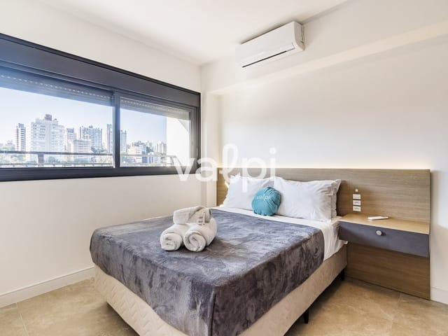 Apartamento com 65m² 1 quarto e 1 banheiro, para alugar, no bairro Rio Branco em Porto Alegre