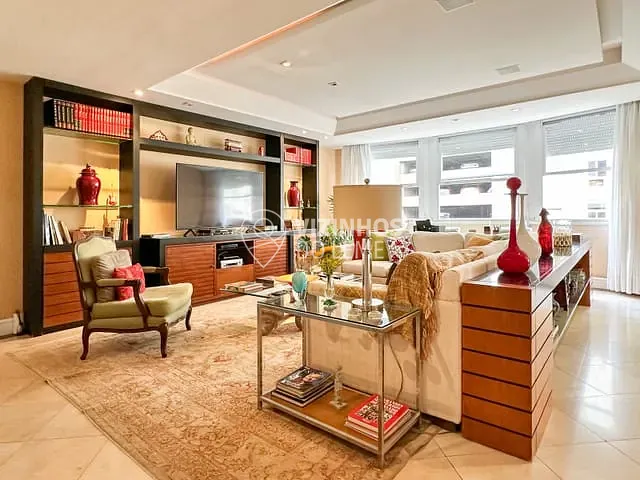 Apartamento com 198m² 3 quartos e 3 banheiros, à venda, no bairro Leme em Rio de Janeiro