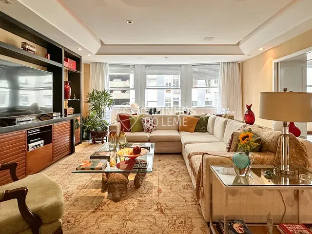 Apartamento com 198m² 3 quartos e 3 banheiros, à venda, no bairro Leme em Rio de Janeiro