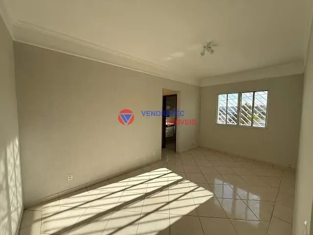 Apartamento 2 quartos e 1 banheiro, para alugar, no bairro Jardim Simus em Sorocaba