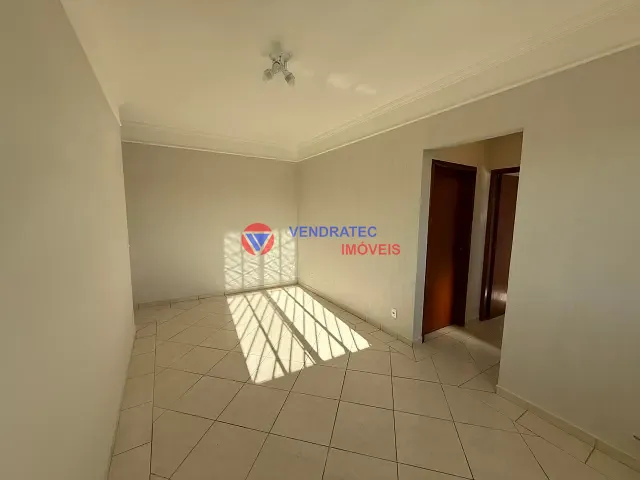 Apartamento 2 quartos e 1 banheiro, para alugar, no bairro Jardim Simus em Sorocaba