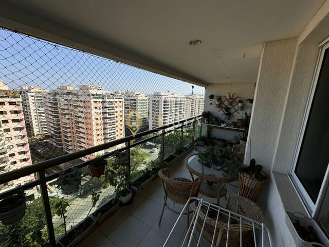 Apartamento 3 quartos e 3 banheiros, à venda, no bairro Jacarepaguá em Rio de Janeiro