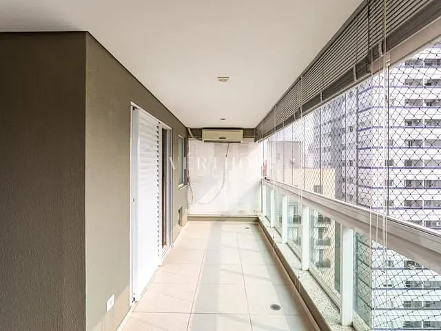 Apartamento com 206m² 3 quartos e 4 banheiros, à venda, no bairro Centro em Londrina