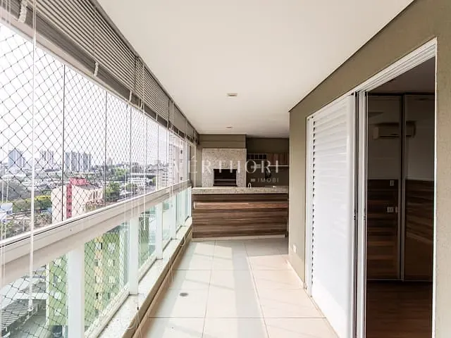 Apartamento com 206m² 3 quartos e 4 banheiros, à venda, no bairro Centro em Londrina