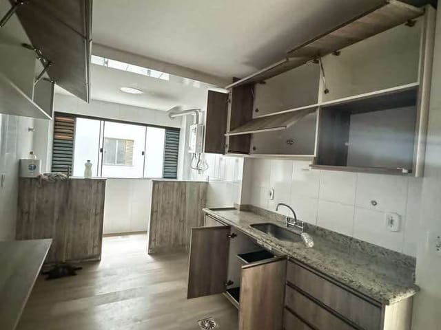 Apartamento 3 quartos e 1 banheiro, à venda, no bairro Extensão do Bosque em Rio das Ostras