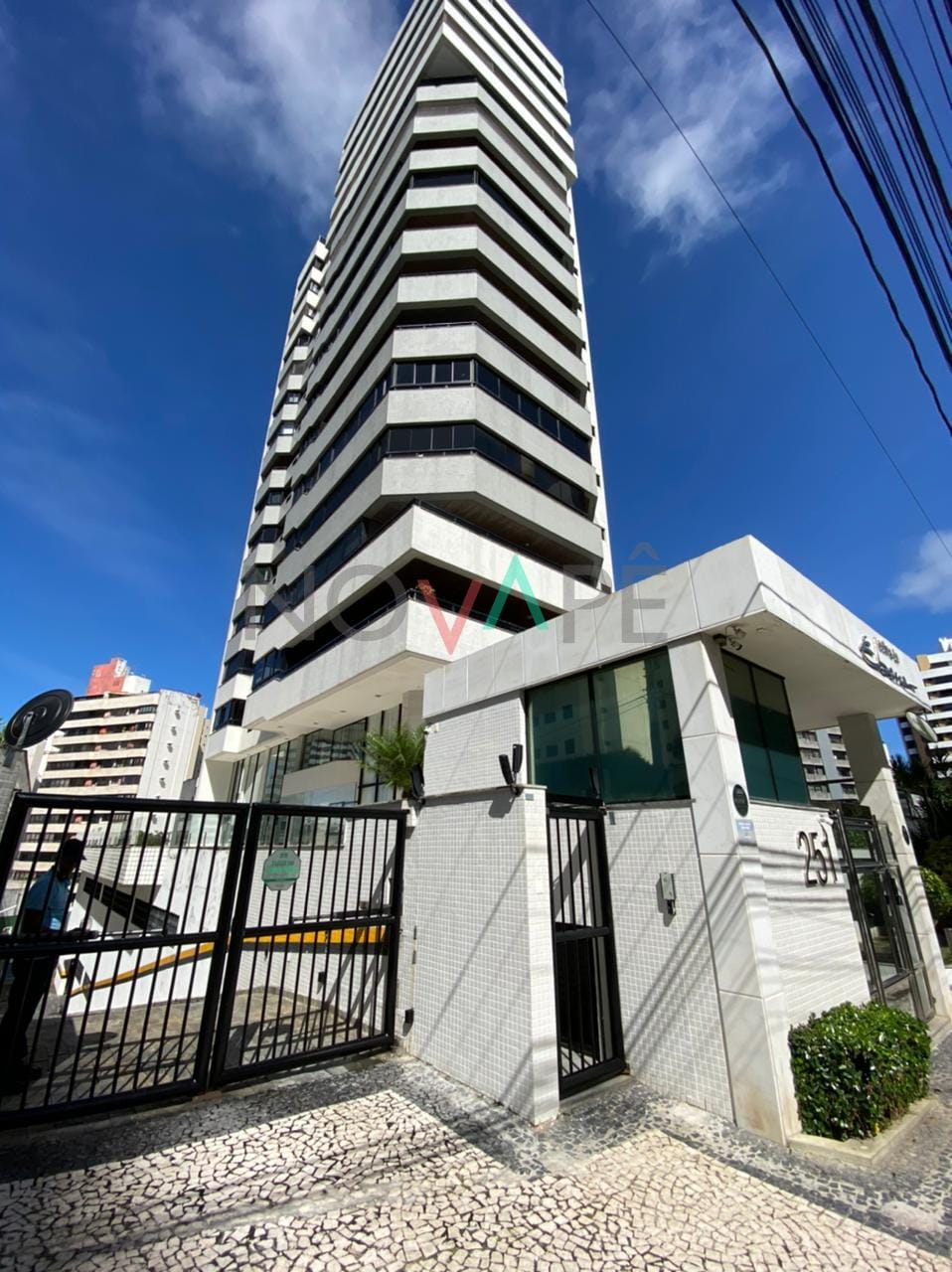 https://static.arboimoveis.com.br/AP0009_ALBERT/apartamentoavendacaminhodasarvoressalvadorba_1628216643279.jpeg