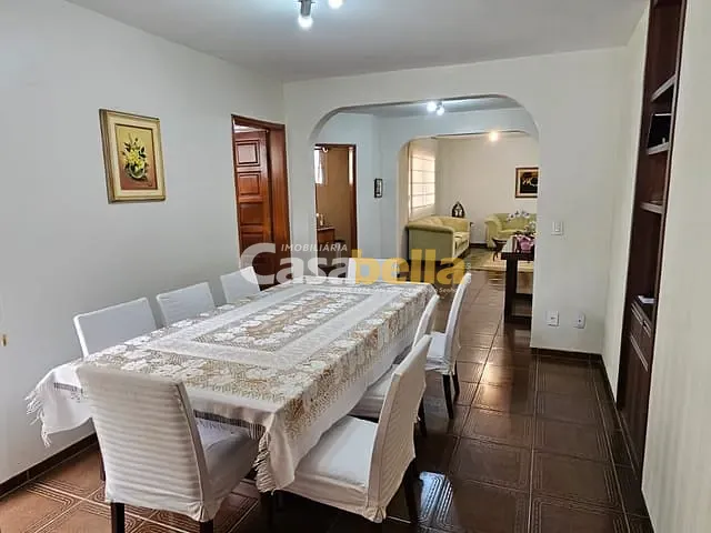 Apartamento com 200m² 4 quartos e 5 banheiros, à venda, no bairro Setor Bueno em Goiânia