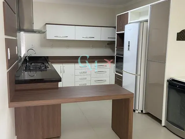 Apartamento com 220m² 3 quartos e 2 banheiros, à venda, no bairro centro  em Xanxerê