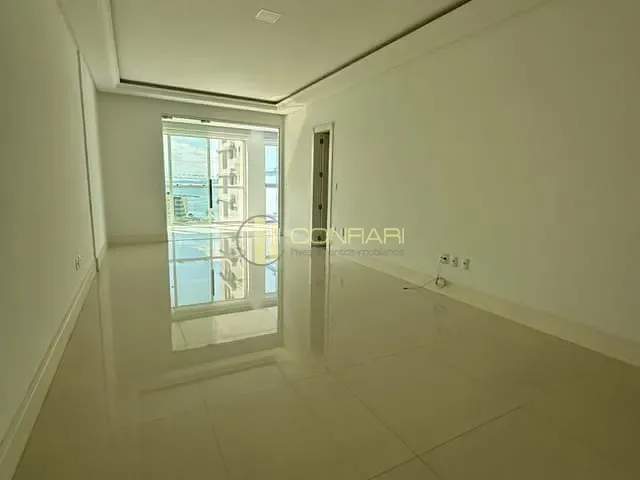Apartamento com 162m² 3 quartos e 4 banheiros, para alugar, no bairro Centro em Itapema