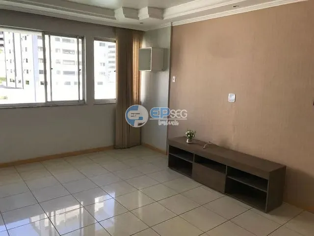 Apartamento 3 quartos e 1 banheiro, para alugar, no bairro Candeal em Salvador