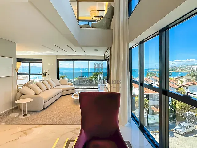 Apartamento 4 quartos e 5 banheiros, à venda, no bairro Jurerê em Florianópolis
