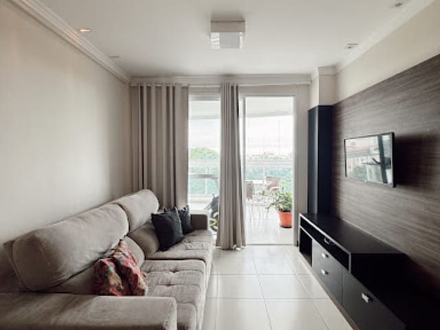 Apartamento com 106m² 3 quartos e 2 banheiros, à venda, no bairro Civit II em Serra
