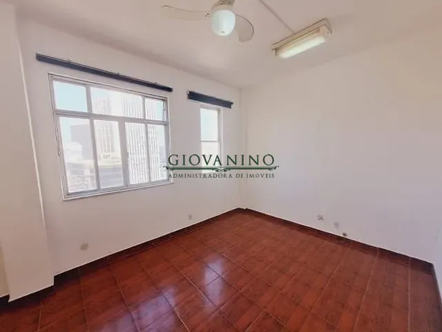 Apartamento 1 quarto e 1 banheiro, para alugar, no bairro Centro em Rio de Janeiro
