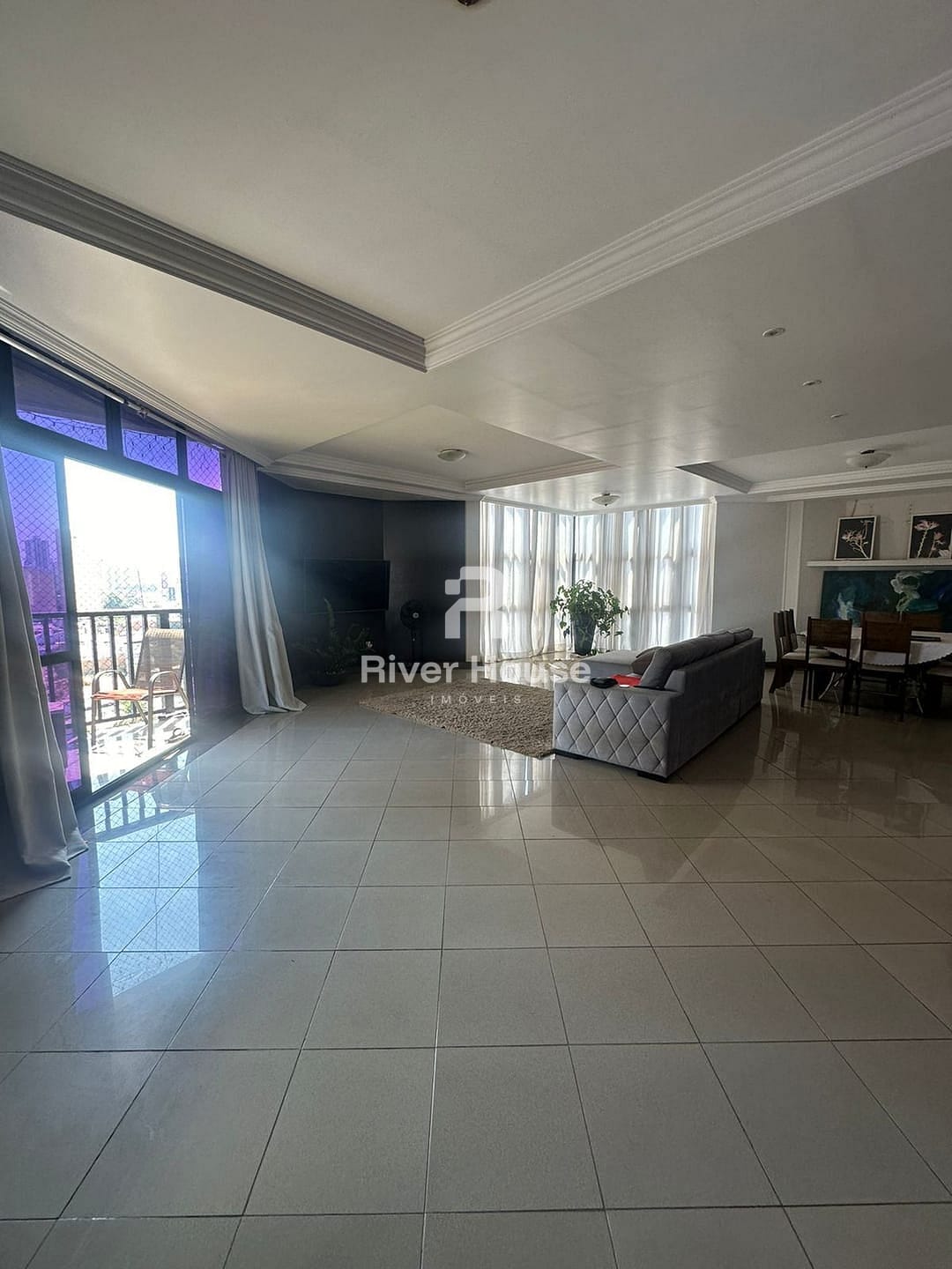 Apartamento, 3 quartos, 261 m² - Foto 1