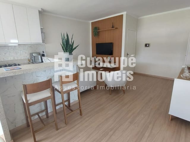Foto do Apartamento - Apartamento no Jardim Aeroporto com 2 dormitórios, 1 banheiro, sala e copa conjugados, vaga para uma garagem descoberta, apartamento recém reformado , ótima oportunidade. | Guaxupé Imóveis Ltda