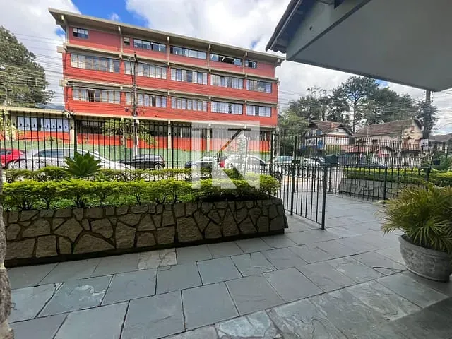 Apartamento 1 quarto e 1 banheiro, à venda, no bairro Alto em Teresópolis