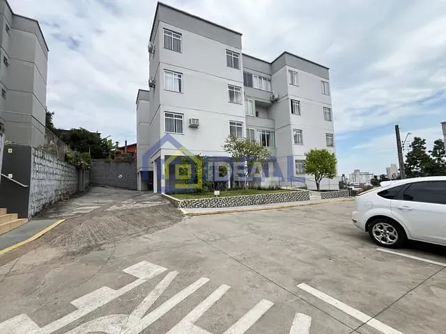 Apartamento 2 quartos e 1 banheiro, à venda, no bairro Cinquentenário em Concórdia