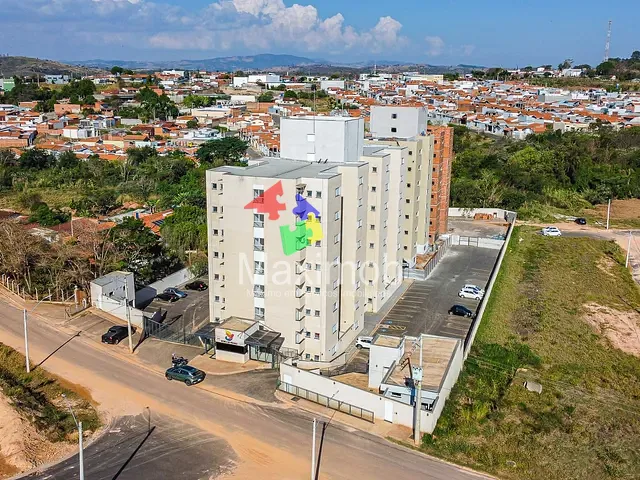 Apartamento com 60m² 2 quartos e 1 banheiro, à venda, no bairro Pires em Itapira
