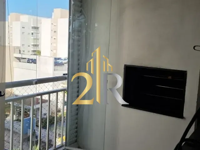 Apartamento 3 quartos e 2 banheiros, à venda, no bairro Vila Isa em São Paulo