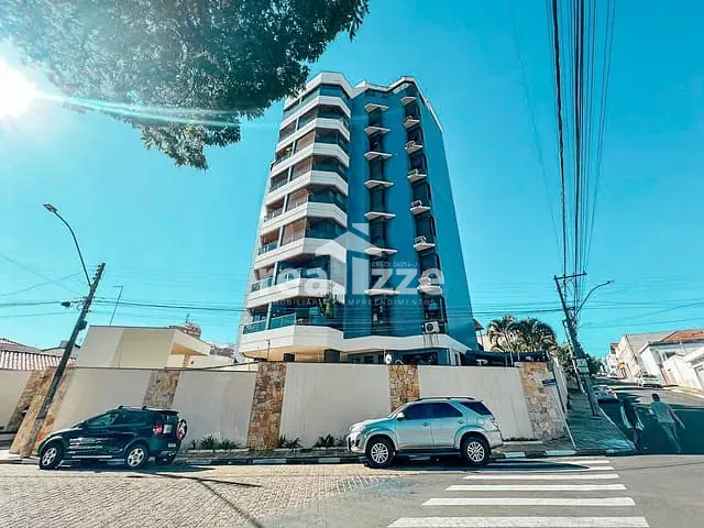 Apartamento com 119m² 3 quartos e 3 banheiros, para alugar, no bairro Centro em Itapira