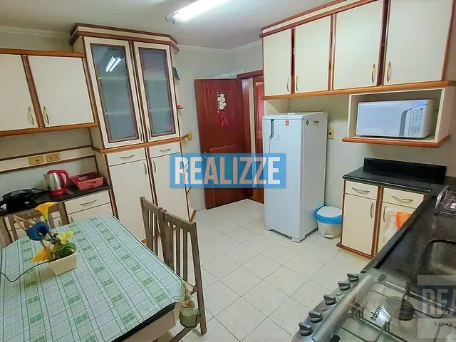 Apartamento com 195m² 3 quartos e 1 banheiro, à venda, no bairro Centro em Marau