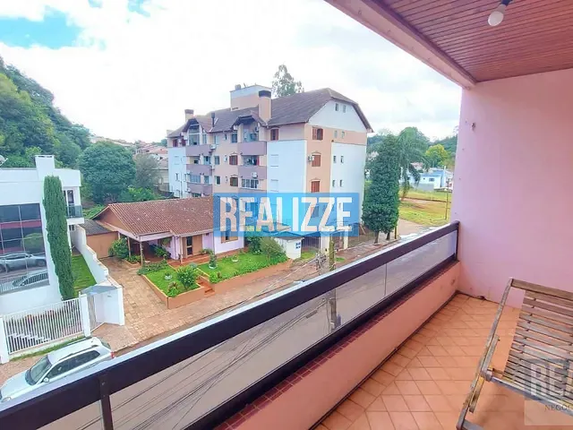 Apartamento com 195m² 3 quartos e 1 banheiro, à venda, no bairro Centro em Marau