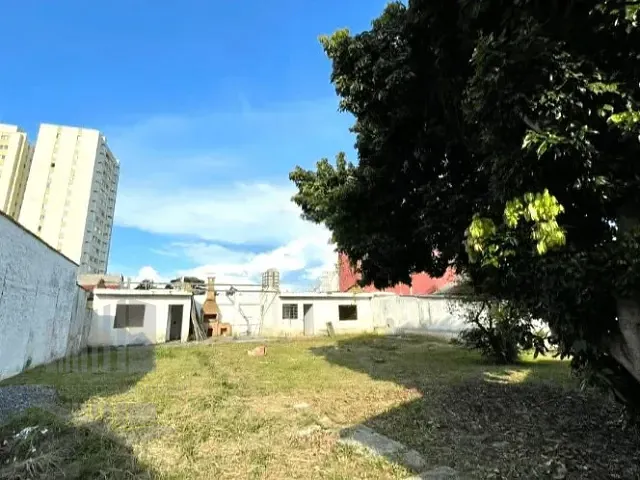 Casa com 1042m², para alugar, no bairro Centro em Jacareí