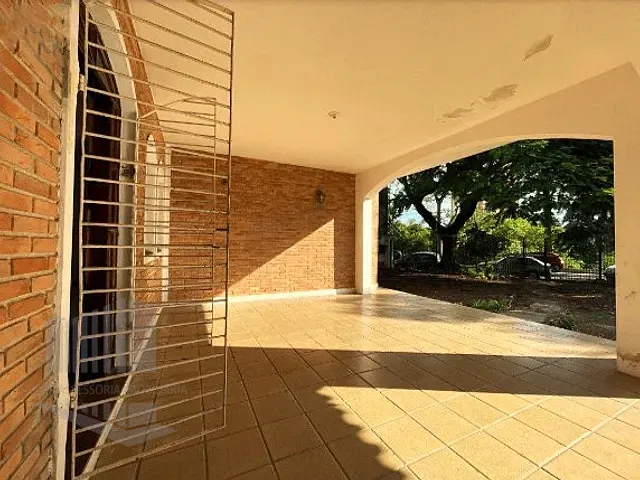 Casa com 1042m², para alugar, no bairro Centro em Jacareí
