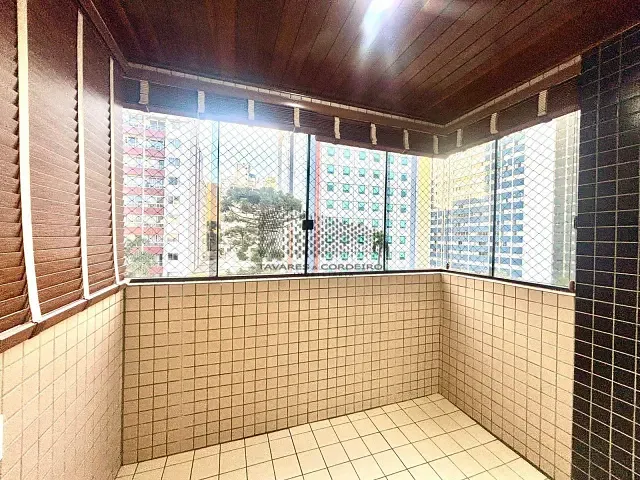 Apartamento 2 quartos e 2 banheiros, à venda, no bairro Água Verde em Curitiba