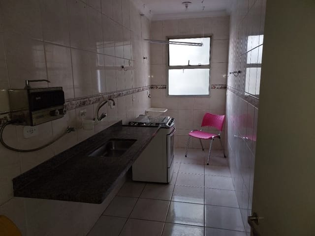 Apartamento com 1000m² 2 quartos e 1 banheiro, para alugar, no bairro Cocaia em Guarulhos