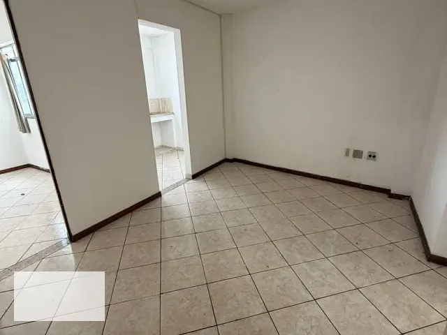 Apartamento 1 quarto e 1 banheiro, para alugar, no bairro Centro em Santos Dumont